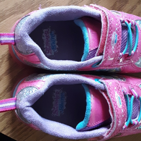 Shimmer and Shine Light Up Sneakers - Picture 3 of 3